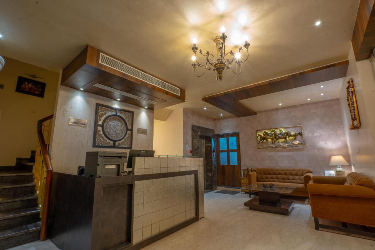 The Livin Hotel Джайпур Екстериор снимка